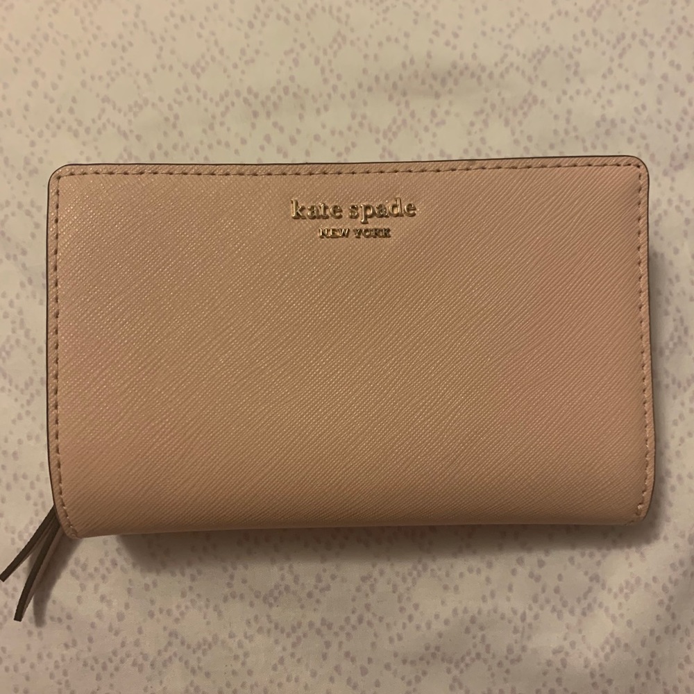 Kate Spade medium bifold wallet
